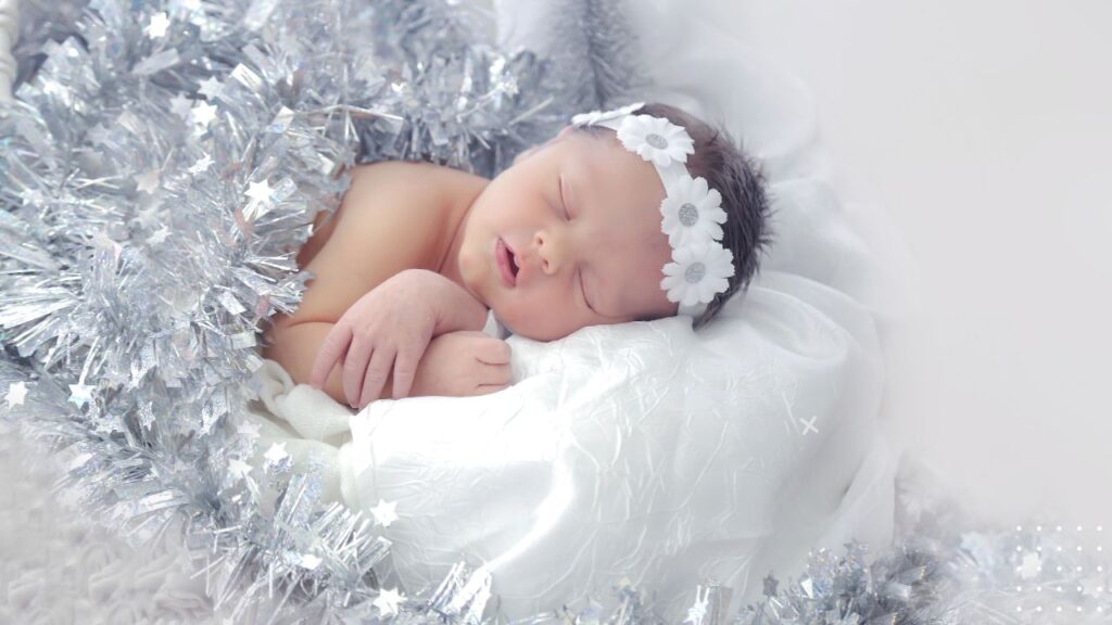 When to Schedule Newborn Photos 4